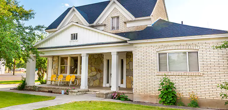 Why Homeowners in Coolidge Sell Their Houses After Losing a Job – And How We Can Help