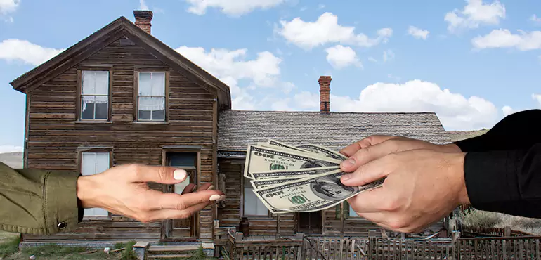 Selling Property Below Market Value in Apache Junction, AZ